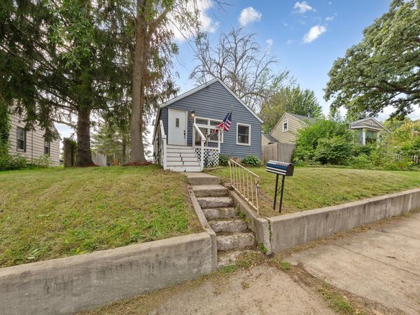 711 Saint Thomas Avenue, Albert Lea, MN 56007