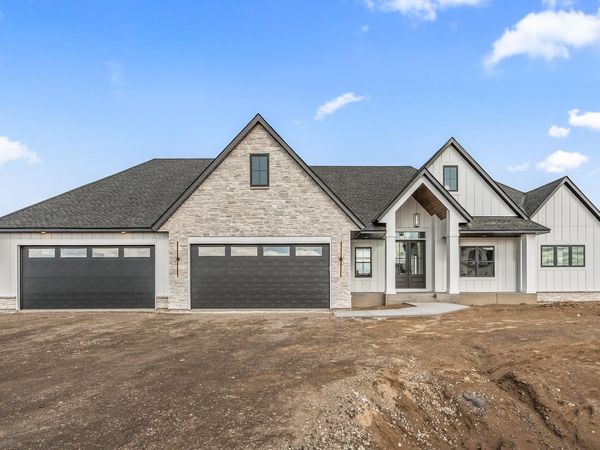2987 154th Lane NE, Ham Lake, MN 55304