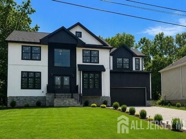 80 Gaywood Avenue , Colonia, NJ 07067