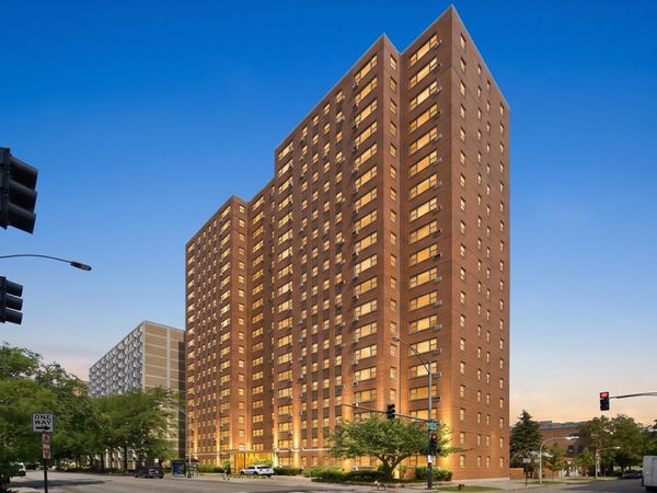 2909 N Sheridan Road , Unit 1204, Chicago, IL 60657