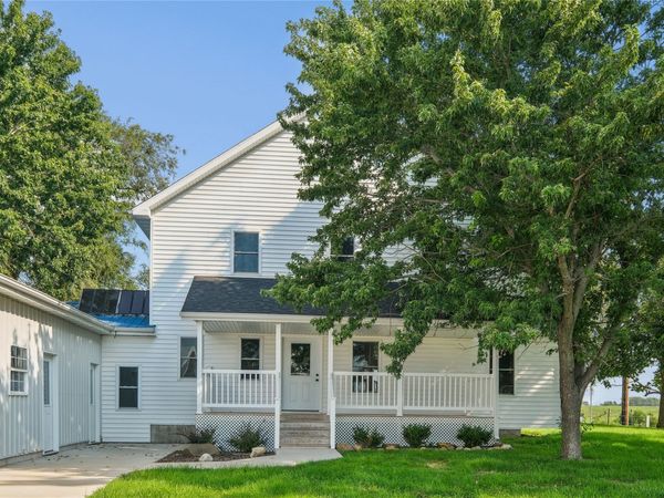 42137 State Hwy 14 Highway, Chariton, IA 50049