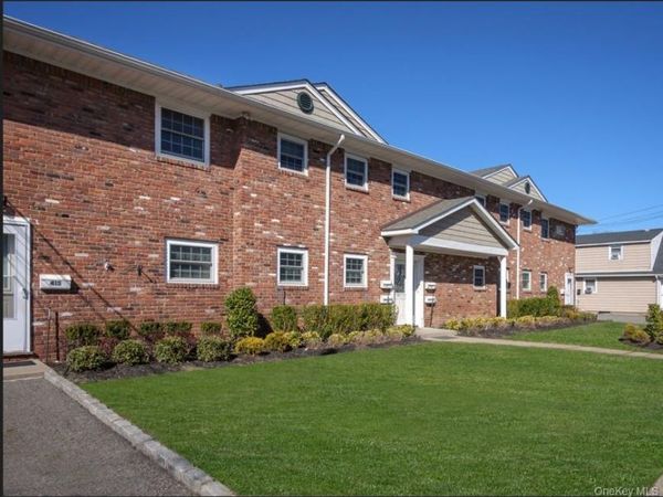 417 Windmill Avenue , Unit 417-D, West Babylon, NY 11707