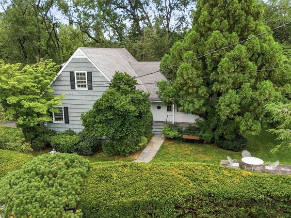 20 Bird Place, White Plains, NY 10605