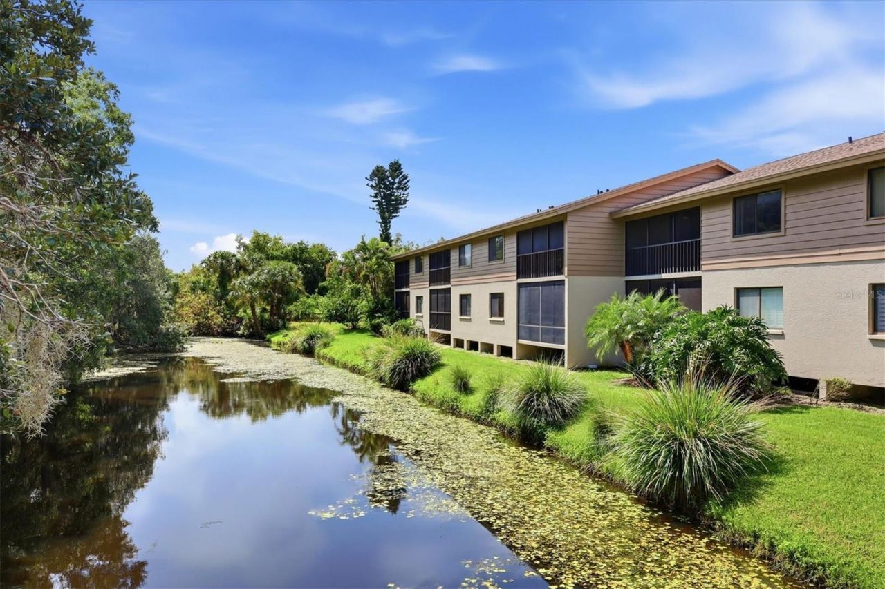 3365 Cross Creek Dr , Unit 3365, Sarasota, FL 34231 Photo