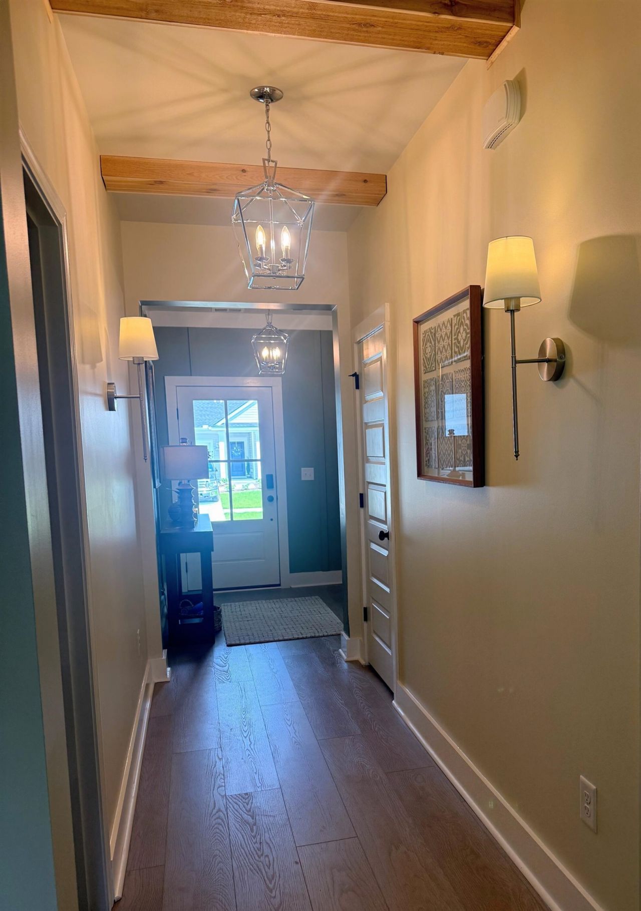 413 Sea Breeze Way  Photo 4
