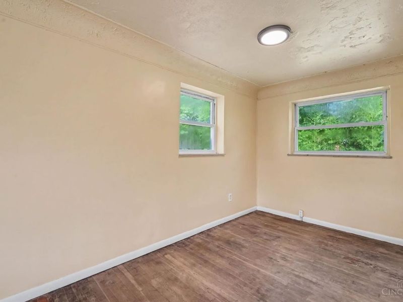 6100 W Fordham Place, Silverton, OH 45213 Photo 3