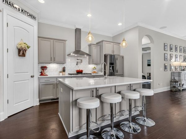125 Ervin St , Hendersonville, TN 37075