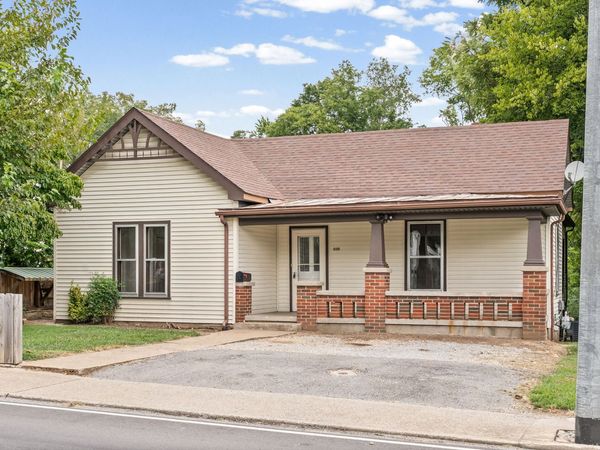 925 Crossland Ave , Clarksville, TN 37040