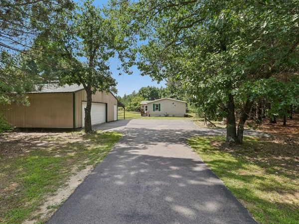 2765 2nd Avenue, Oxford, WI 53952