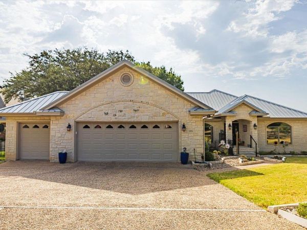 101 Denny Fox DR, Burnet, TX 78611