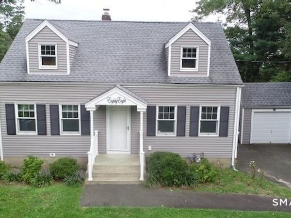88 Vineyard , Hamden, CT 06517