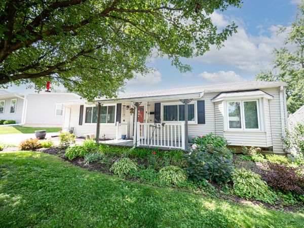 303 MacGregor Road , Lockport, IL 60441