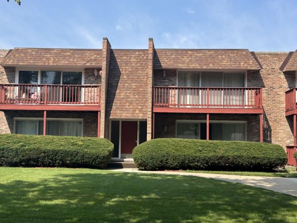 Unit 2B, Glenwood, IL 60425