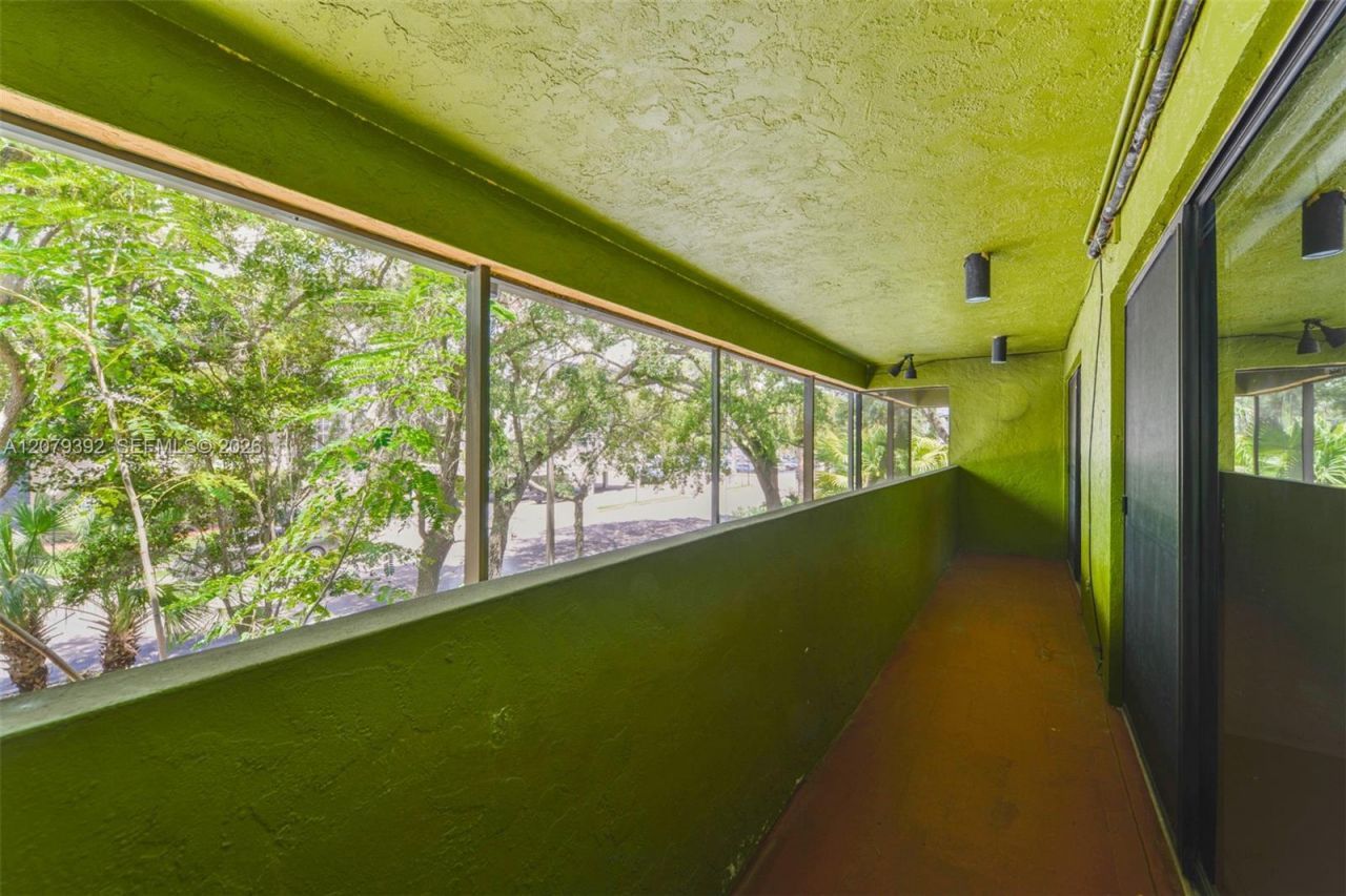 7420 SW 59th Ave, Unit D, South Miami, FL 33143 Photo