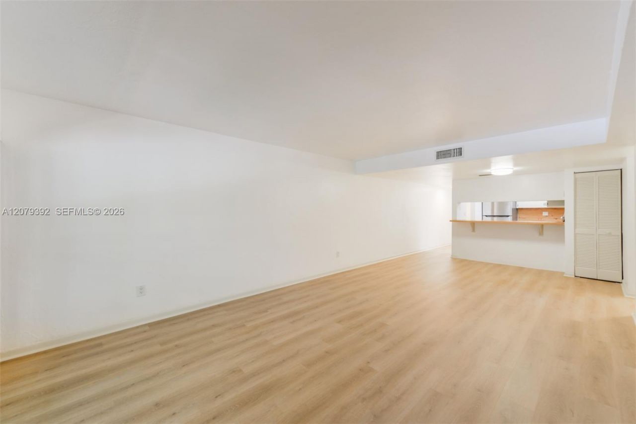 7420 SW 59th Ave, Unit D, South Miami, FL 33143 Photo
