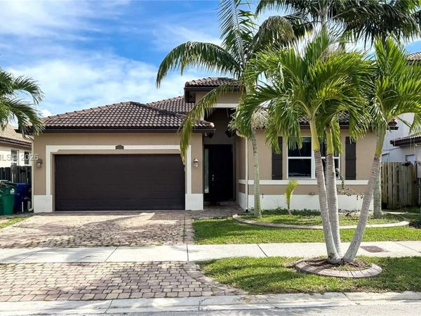 11828 SW 253rd St , Homestead, FL 33032