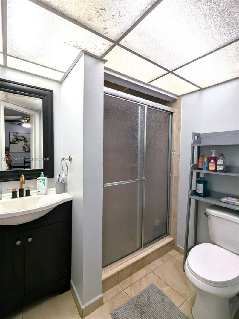 7925 Fairview Dr, Unit 201, Tamarac, FL 33321 Photo
