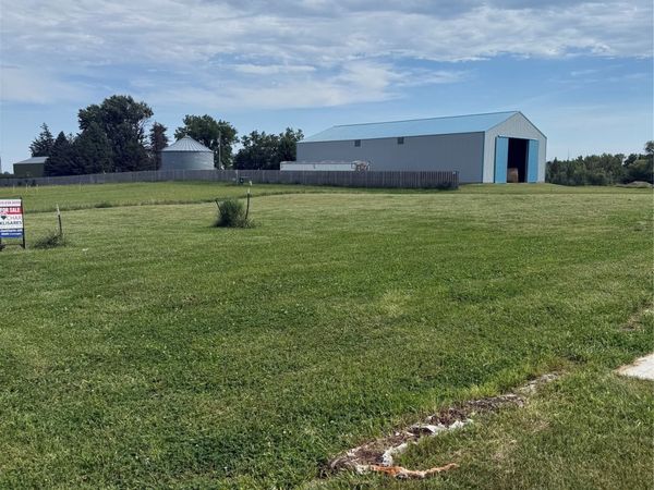 70 NW Alderleaf Drive , Waukee, IA 50263