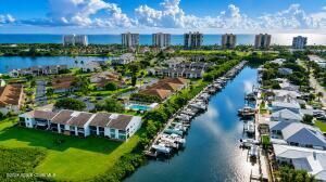 3209 S Lakeview Circle , Unit 8105, Fort Pierce, FL 34949 Photo