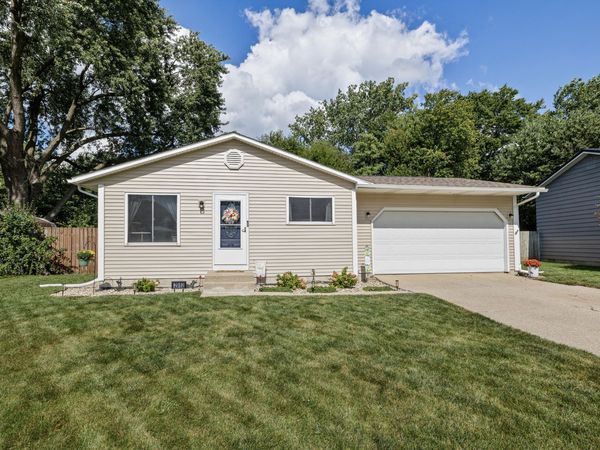 2962 Providence Drive , Mishawaka, IN 46544