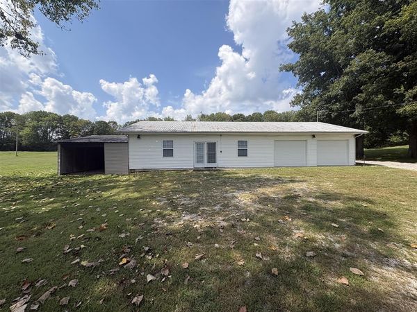 9880 Scottsville Road , Glasgow, KY 42141