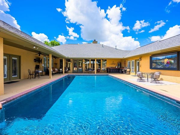 516 Winged Foot, Kerrville, TX 78028