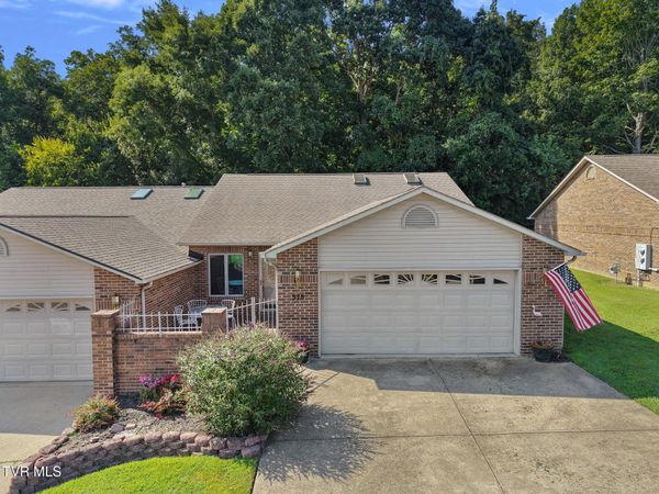 378 Viking Place, Unit 49, Greeneville, TN 37745