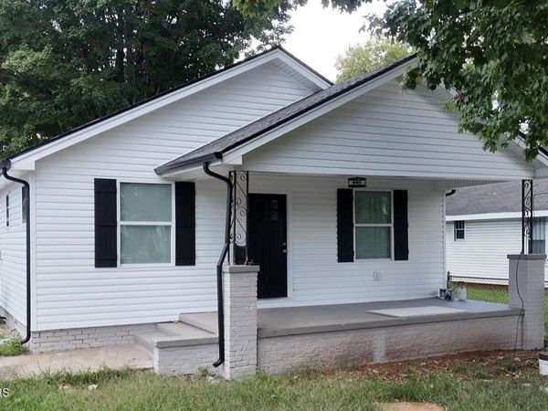 1009 Cedarwood St, Knoxville, TN 37914