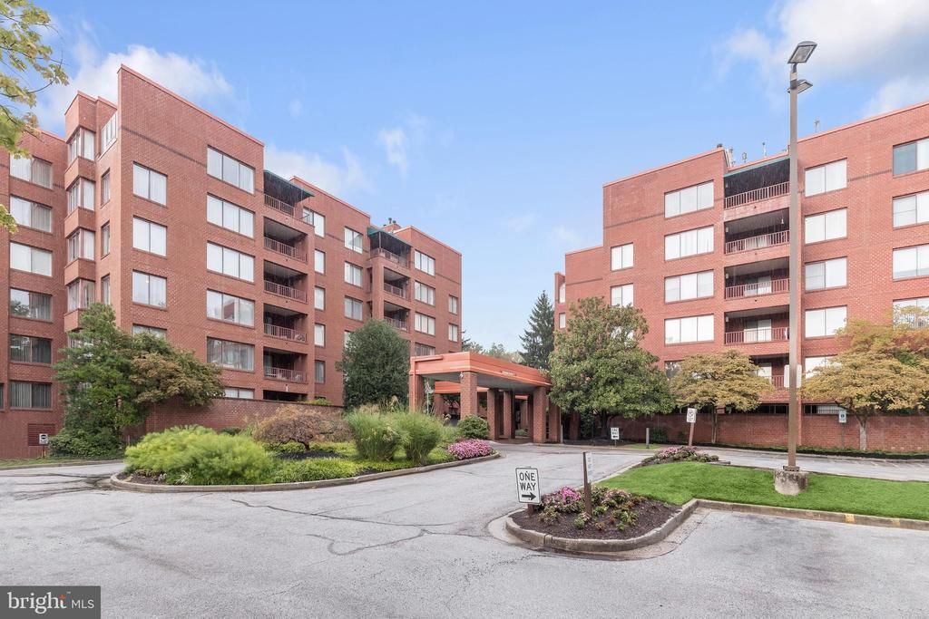1 GRISTMILL COURT, PIKESVILLE, MD 21208
