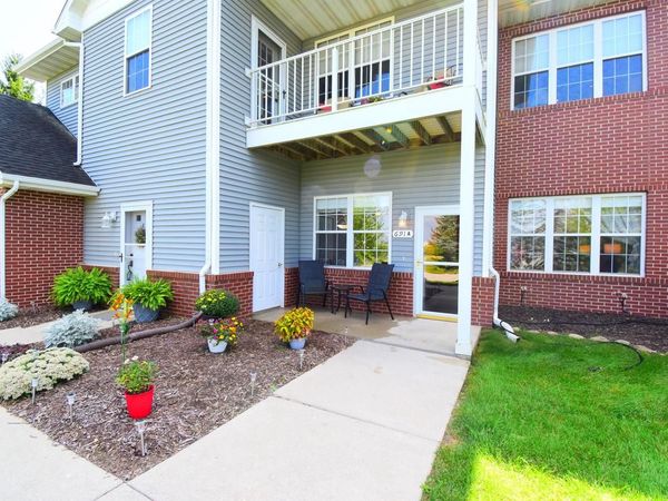 691 W Dekora STREET, Saukville, WI 53080