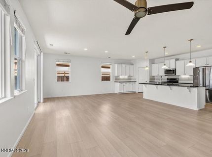 6723 Centaurus Drive, Sparks, NV 89436 Photo