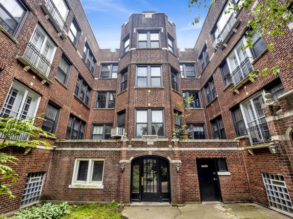 1239 W GREENLEAF Avenue , Unit 3S, Chicago, IL 60626