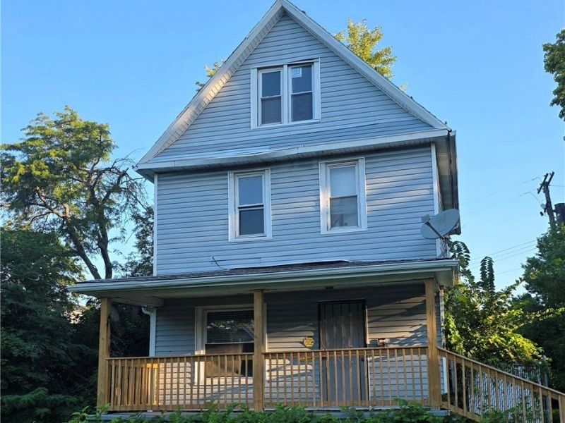 12423 Phillips Avenue, Cleveland, OH 44108 Photo 1