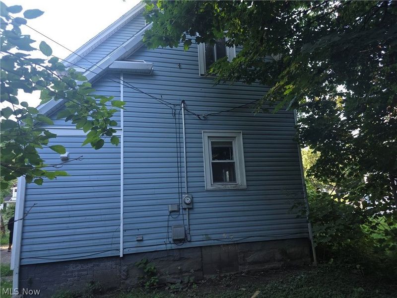 12423 Phillips Avenue, Cleveland, OH 44108 Photo 19