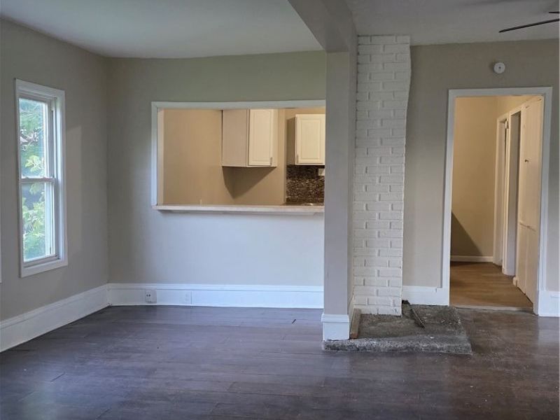 12423 Phillips Avenue, Cleveland, OH 44108 Photo 5
