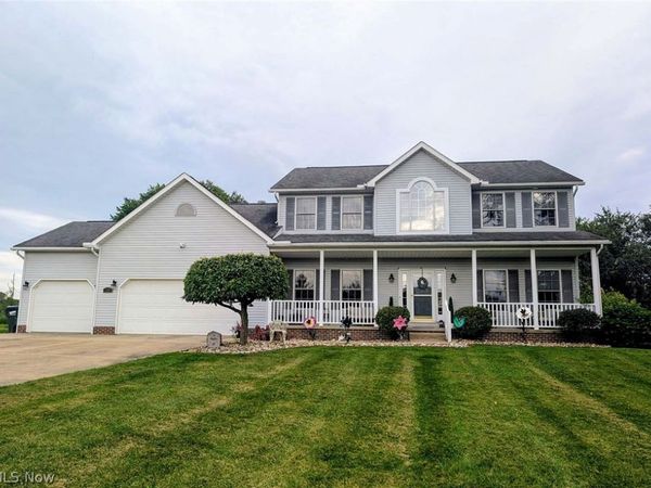376 Foxbury Drive SW, Carrollton, OH 44615