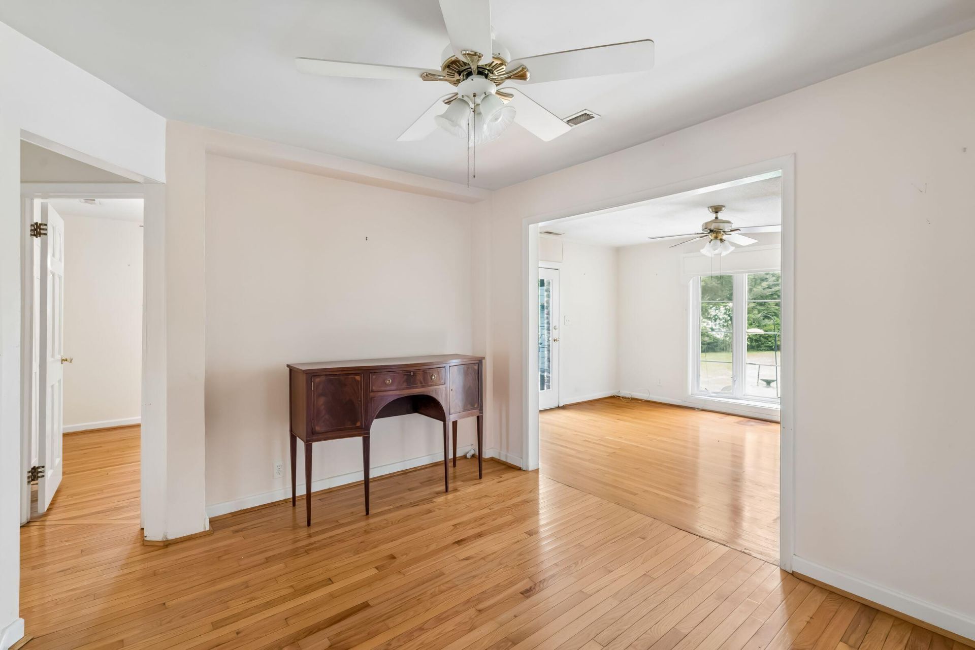 214 Island Drive Photo 10