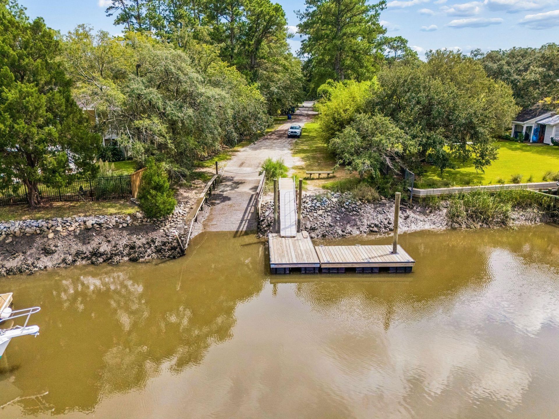 214 Island Drive Photo 4