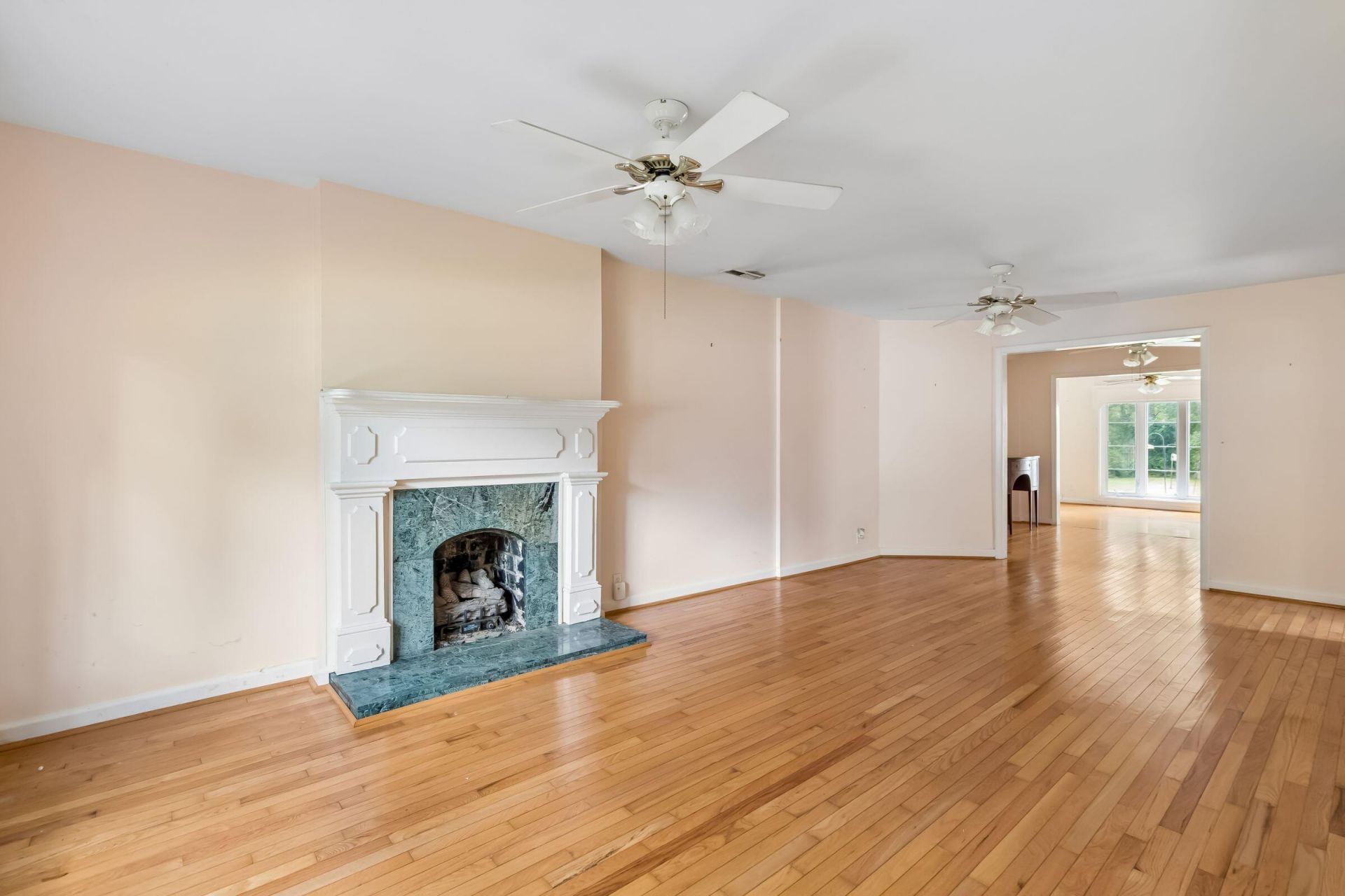 214 Island Drive Photo 5