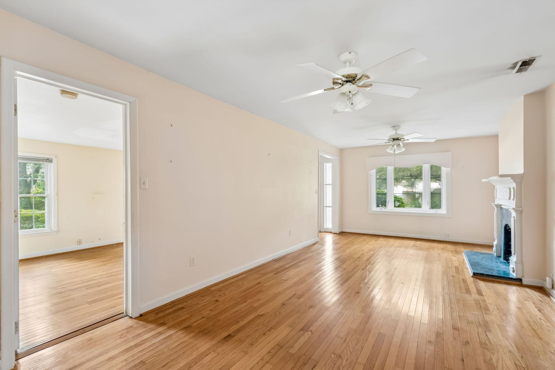 214 Island Drive Photo 7