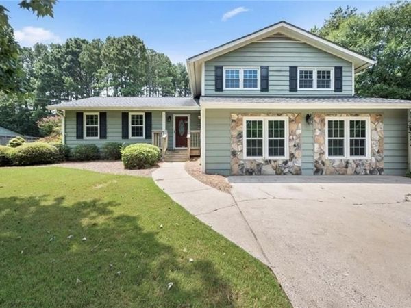 392 Heritage Lane , Alpharetta, GA 30009