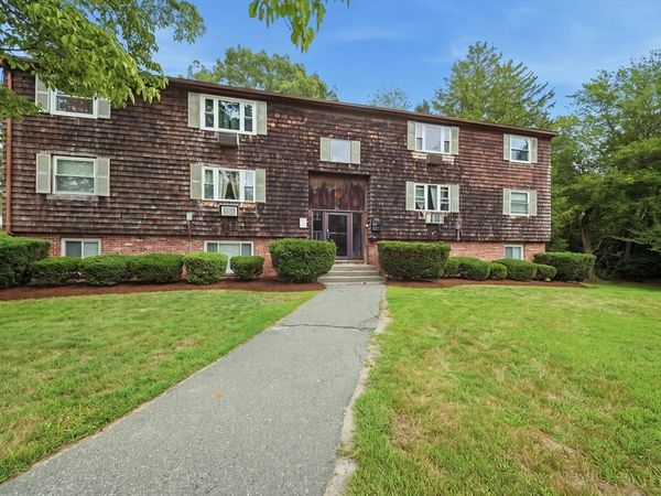 137 John A Dunn Memorial Dr, Unit 5, Rockland, MA 02370