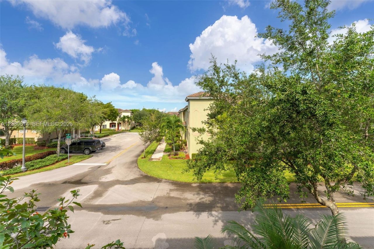 2324 SE 17th Ter, Homestead, FL 33035 Photo