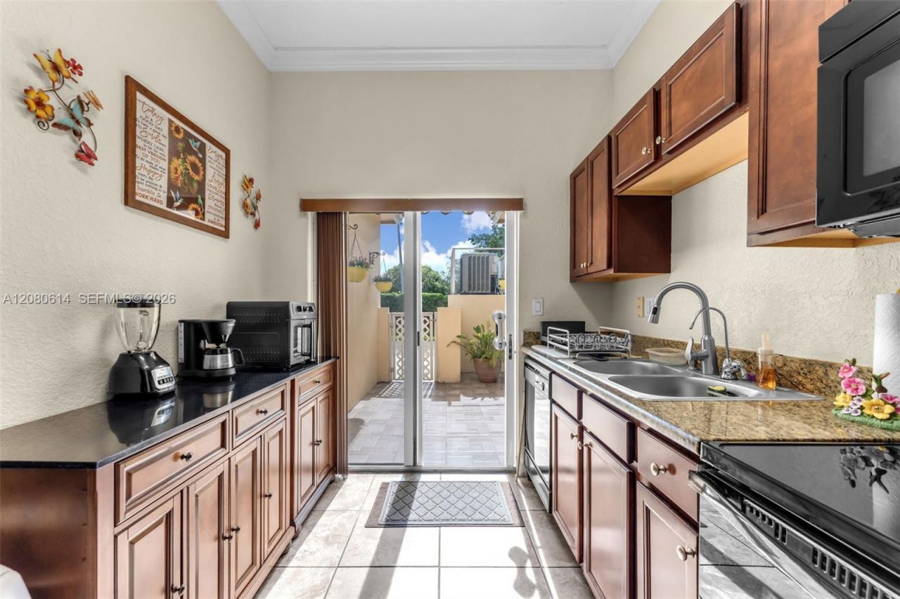 2324 SE 17th Ter, Homestead, FL 33035 Photo