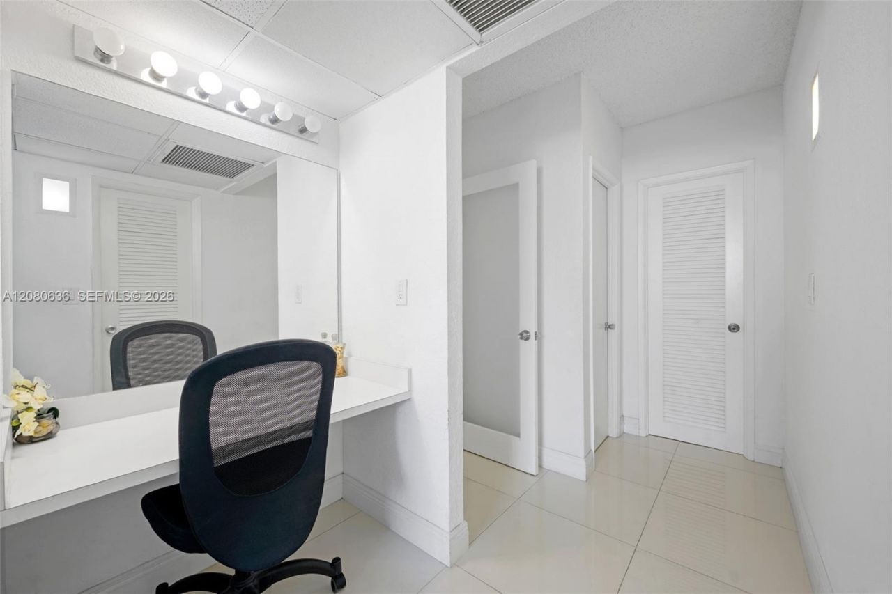 19370 Collins Ave , Unit 1426, Sunny Isles Beach, FL 33160 Photo