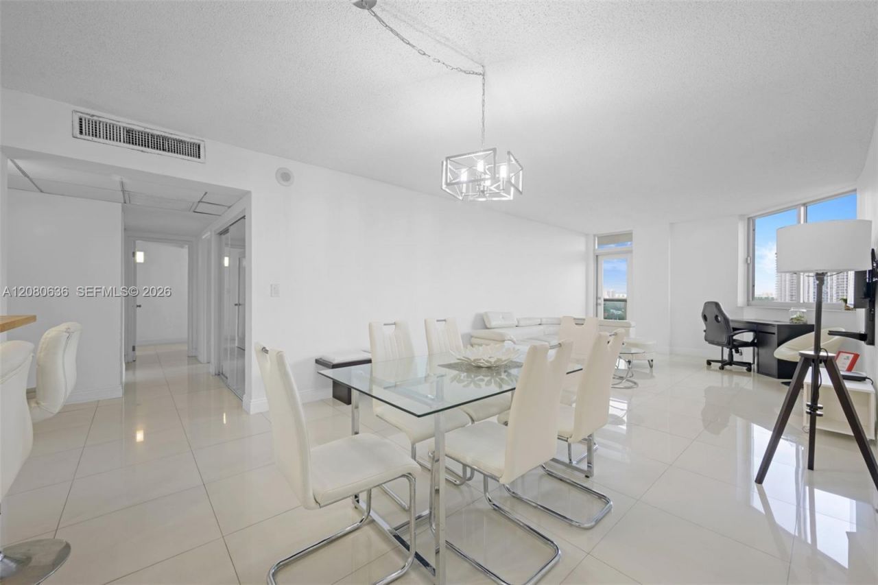 19370 Collins Ave , Unit 1426, Sunny Isles Beach, FL 33160 Photo