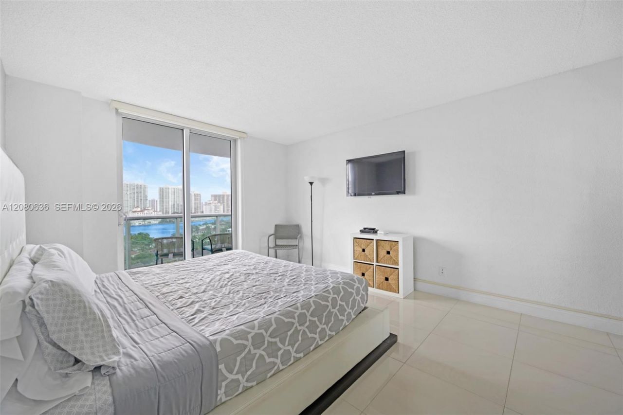 19370 Collins Ave , Unit 1426, Sunny Isles Beach, FL 33160 Photo