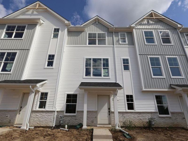 9226 Mount Drum Alley, Reynoldsburg, OH 43068 Photo 1