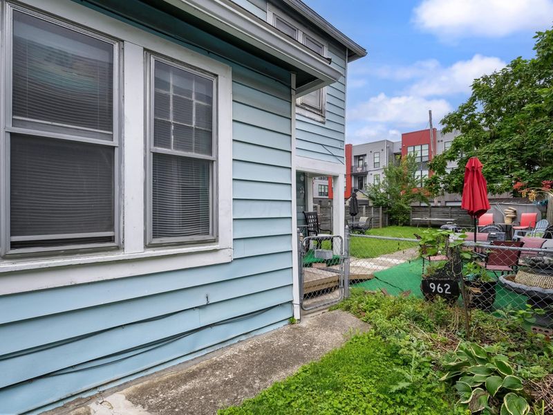 962 N 6th Street, Columbus, OH 43201 Photo 5