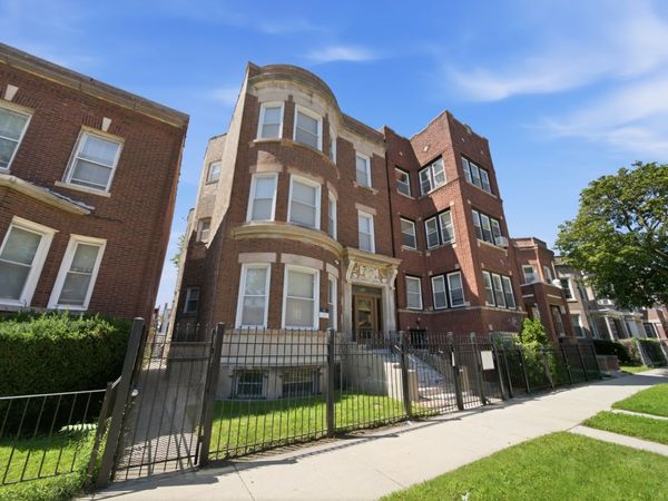 6638 S Woodlawn Avenue , Chicago, IL 60637